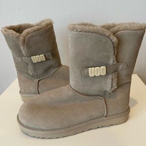 NEW UGG Bailey B2s 'Oyster' Grey RARE